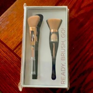 Foundation brushes